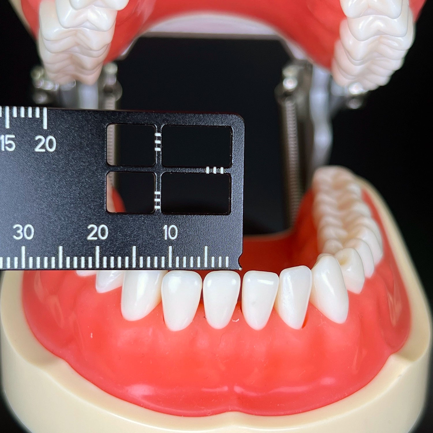 Dental Precision Measuring Ruler – Dental-photo