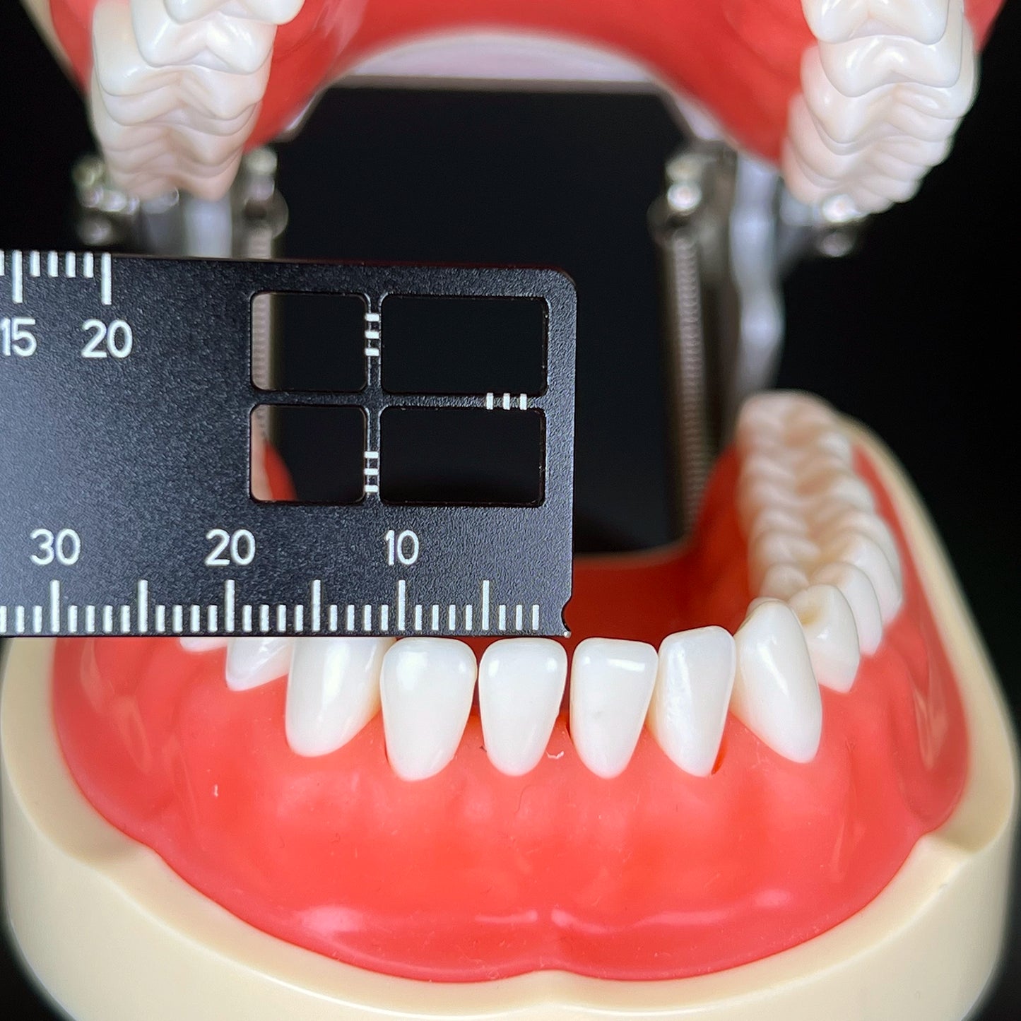 Инструмент правителя зубоврачебной точности измеряя медицинский для фотографии и стоматологии